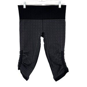 Lululemon In The Flow Crop II Black Gray Diamond Patterned Yoga Pants Size 10
